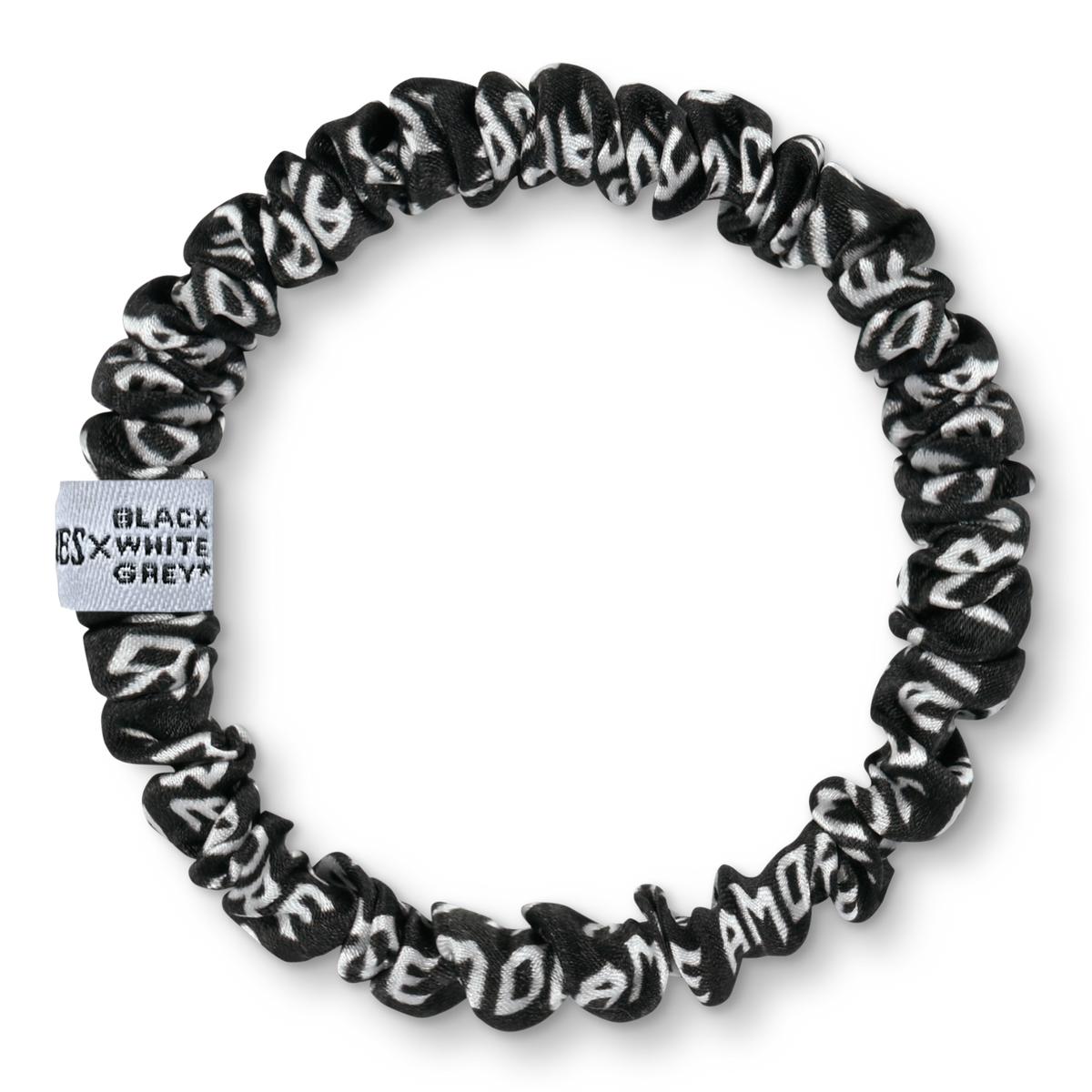 Co-Creation Brunchies® x Black White Grey "Amore" – limitierter Seiden Scrunchie für alle, die die Liebe lieben