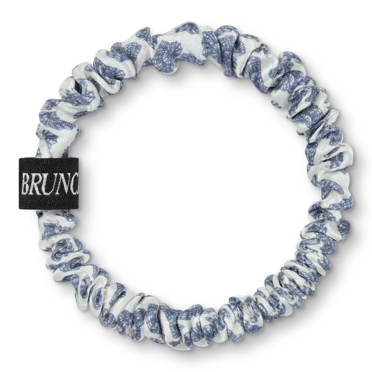 Gesunde Haare mit Seiden Scrunchie in weiß mit blauen Muscheln "Shell"