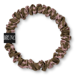 BRUNCHIES®  "Champagner" Seiden Scrunchie für trockene Locken & empfindliche Spitzen mit Champagnerflaschen Print in Braun und Rosa