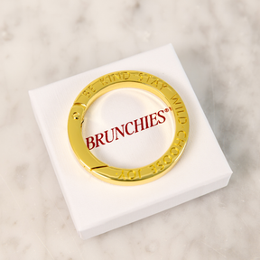 PRE ORDER BRUNCHIES® Adventskalender 2026 – 11 Seiden-Brunchies, Collector Clip & Charms