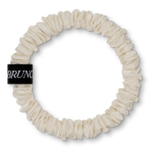 Seiden Scrunchie in einem wunderschönen, hellen Coco-Ton.