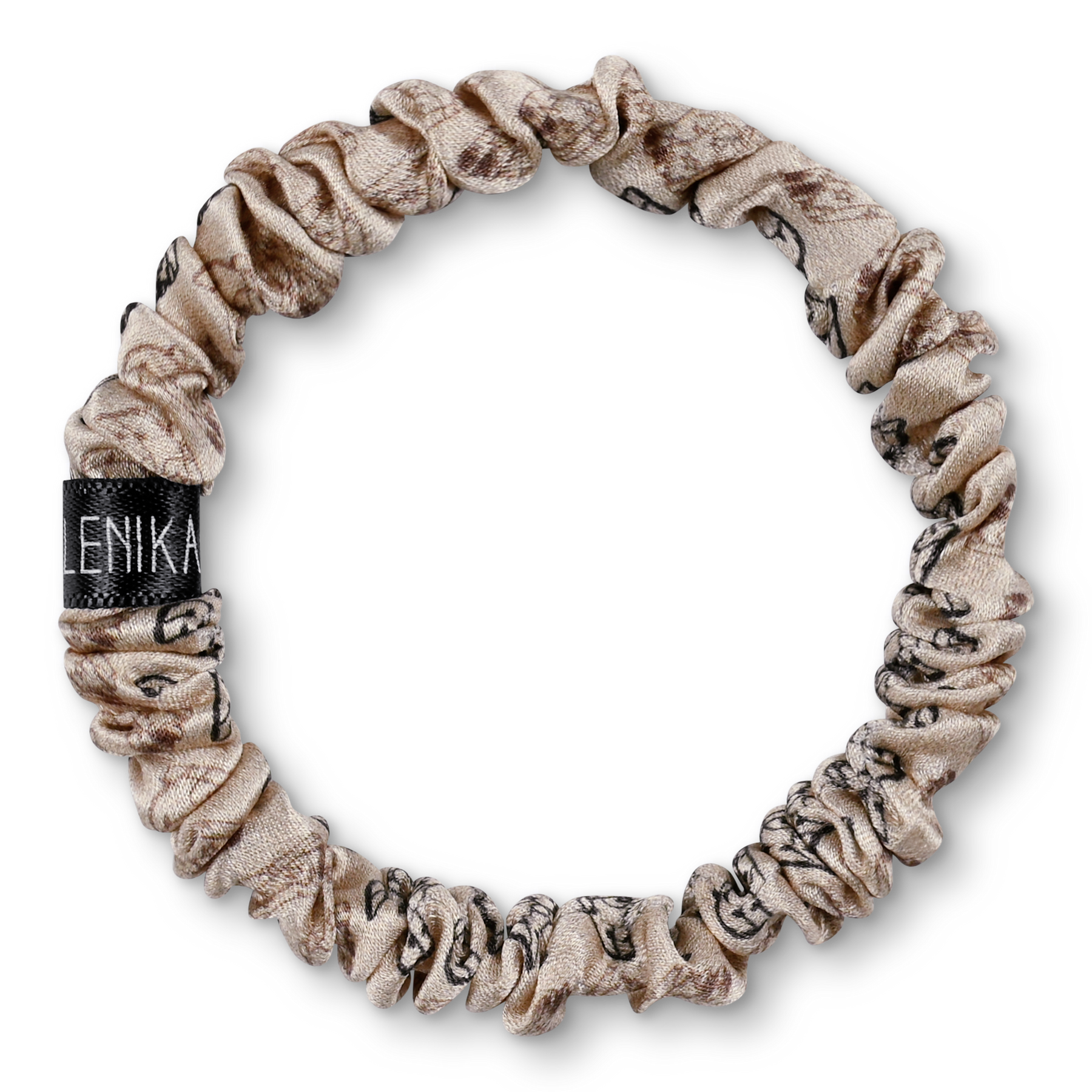 Silk brunch – haircare meets accessory “cowboy boot”