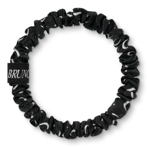 BRUNCHIES® "Human Design Schwarz" Seiden Scrunchie für Spiritualität mit Mond und Sternen in schwarz und weiß