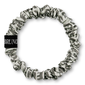 BRUNCHIES® "Selflove Edition" Seiden Scrunchies Set aus 3 Haargummis aus feinster Maulbeerseide für Selbstbewusstsein, Selbstliebe und als Geschenk für die Liebsten in Grau und Weiß