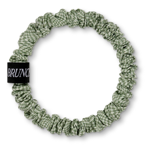 Seiden Scrunchie in Grün kariert wie bei den Porsche Bezugsstoffen.